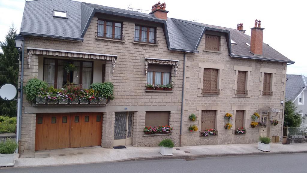 Chambre d'hôtes des Monédières Bed and Breakfast Treignac Exterior foto
